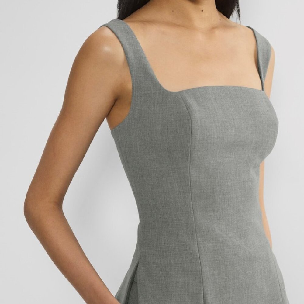 NWOT Aritzia Babaton Columnist Top